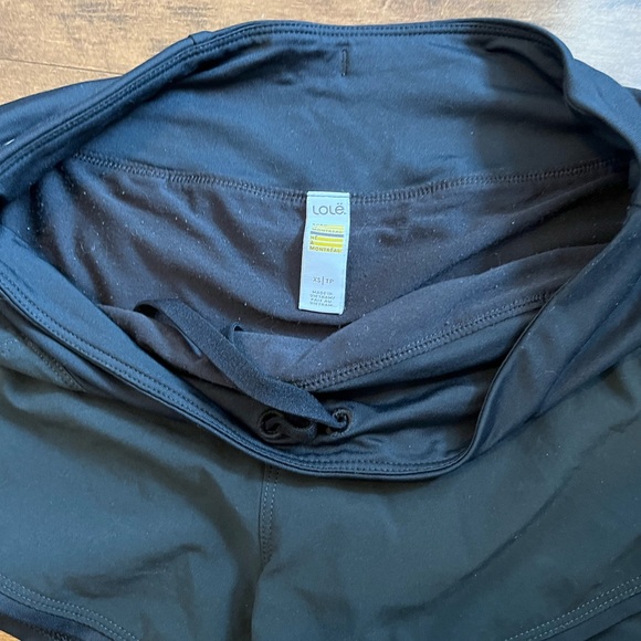 Lole short xsmall - Picture 2 of 3